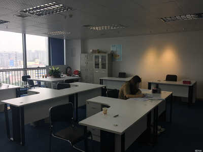 米發(fā)商務(wù)信息咨詢公司 引領(lǐng)智慧決策，驅(qū)動(dòng)商業(yè)未來(lái)